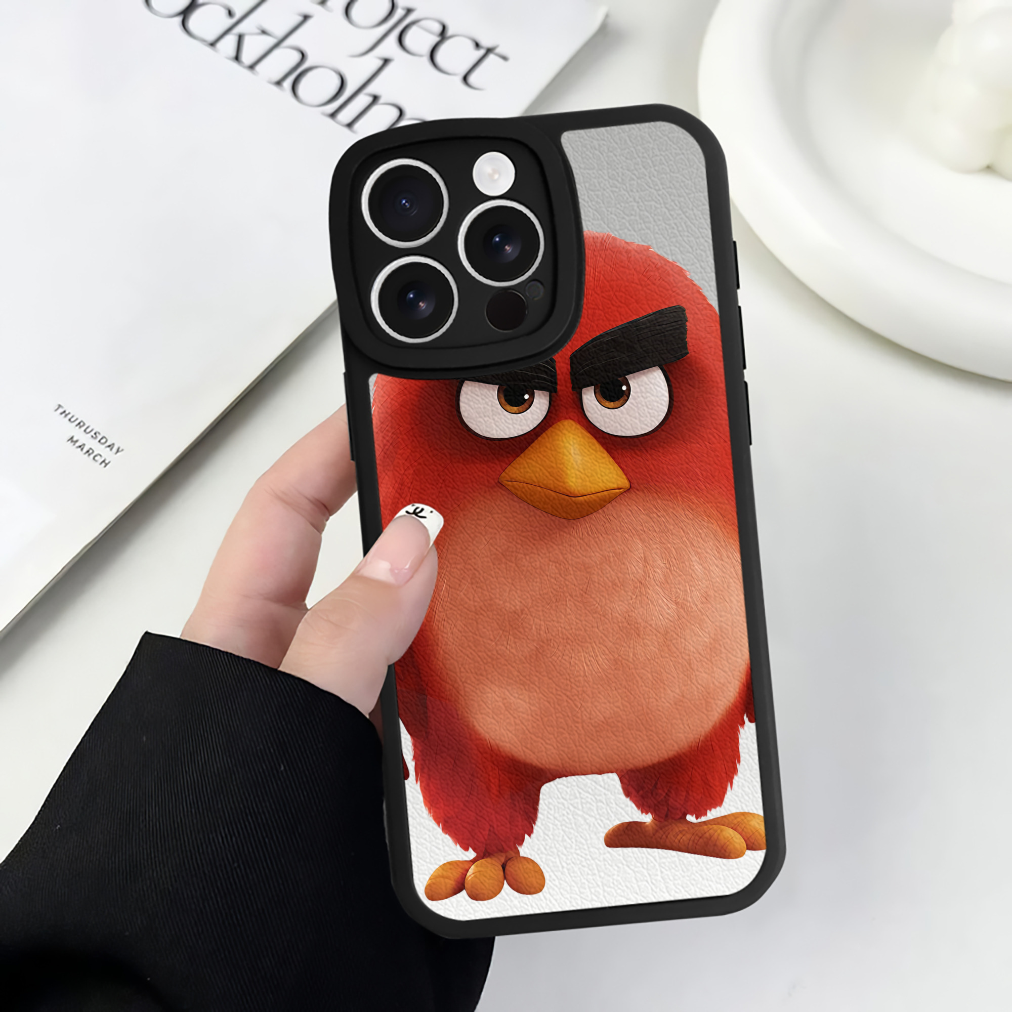 （画像用） Angry Birds アングリーバード 【iPhone 16シリーズ対応】シリコンスマホケース（レザー調） 材質：シリコン